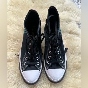 Converse Peace Chucks in Black
